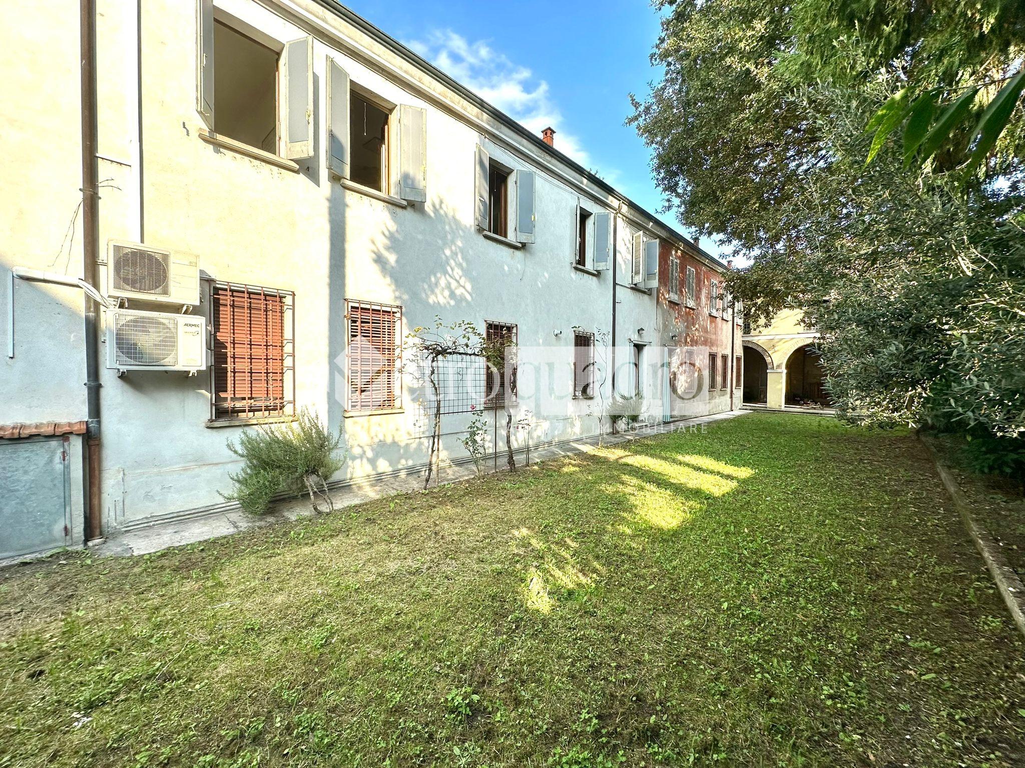 Edificio Multiuso in Vendita, Ostiglia Centro Storico