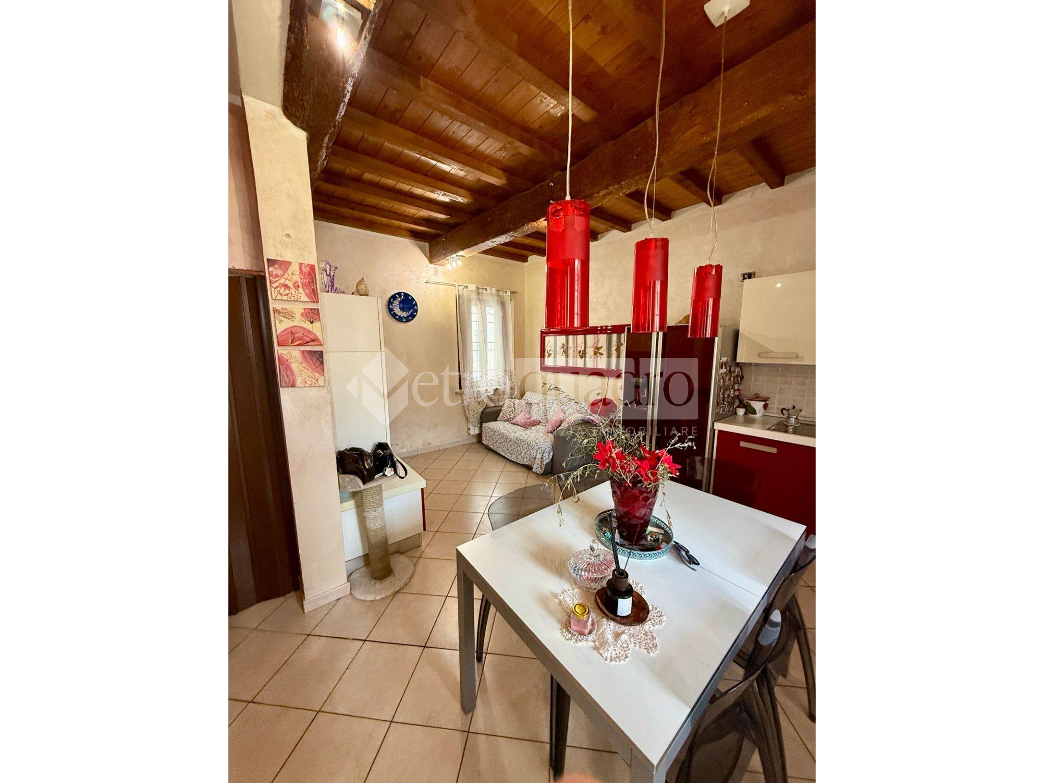 Casa indipendente in vendita in Via Aia Madama 1, Ostiglia